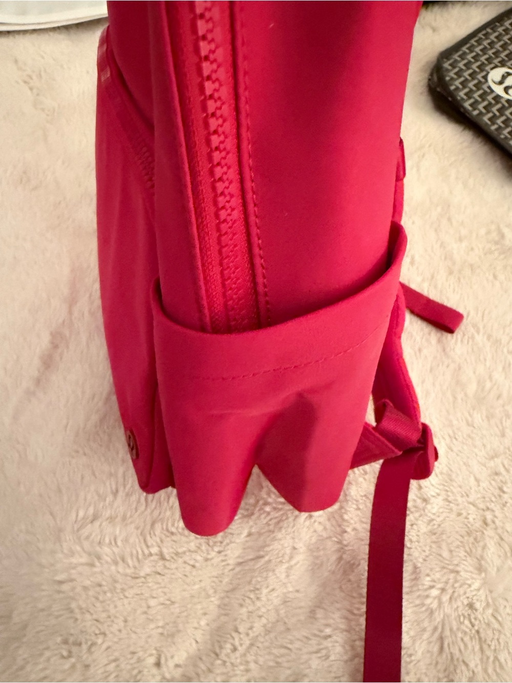 Lululemon NWT Everywhere Backpack 22L Pink Water Repellent - Picture 9 of 15